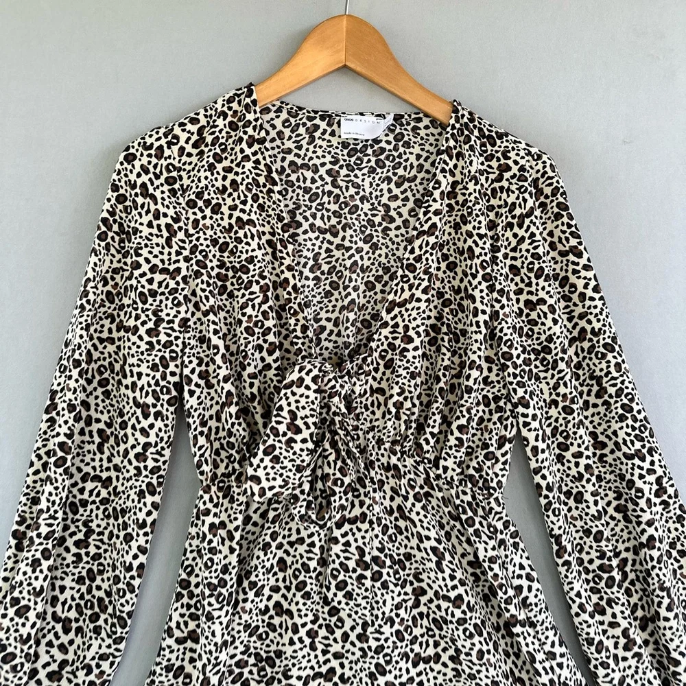 🎉5 for $45🎉 Asos dress size 4 - Picture 4 of 11